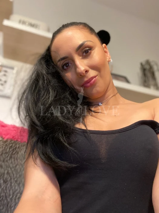 Фотографии – эскорт-модель для секса Kika