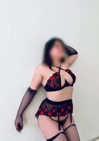 Escort Model for Sex – Photos Karina