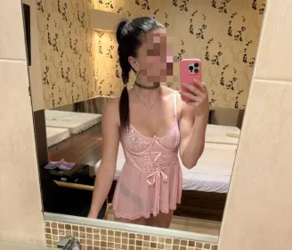 Escort Model for Sex – Photos Leona