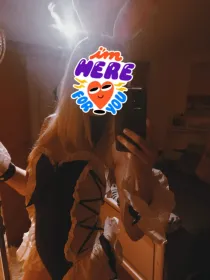 Фотографии – эскорт-модель для секса Adél