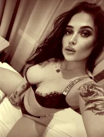 Escort Model photos Darsi