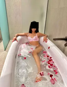 Escort Model for Sex – Photos Angela