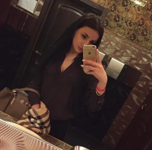 Escort Model Milana Photos