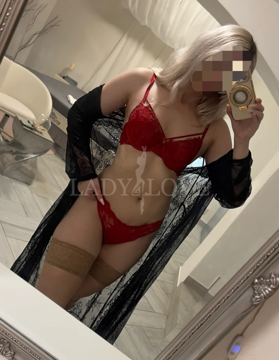 Jasmín – Erotic massage in Prague