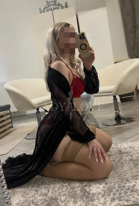 Jasmín – Erotic massage in Prague
