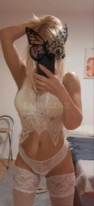 Fotky – Holka na sex Lada