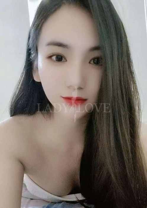Фотографии – эскорт-модель для секса Sunny Lai