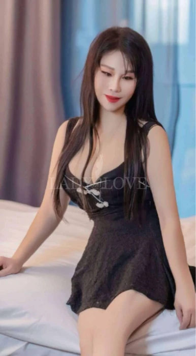 Escort Model photos Nnan