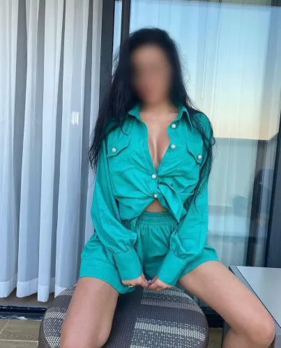 Escort Model for Sex Emily Photos