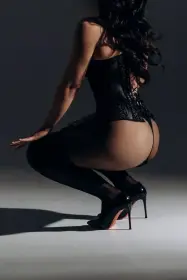 Escort Model photos Nikol