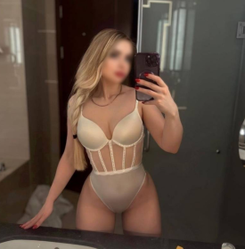 Escort Model photos Aurora