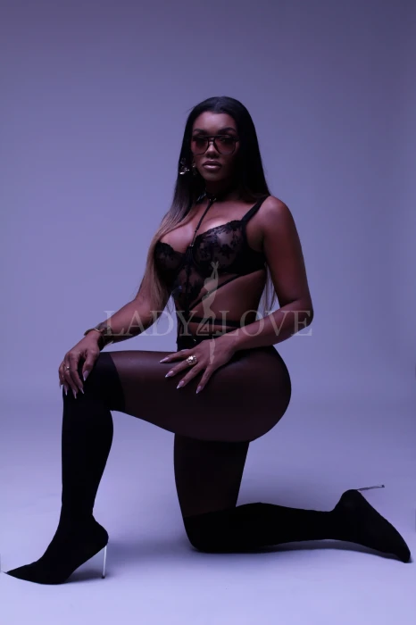 Escort Model photos Sammy