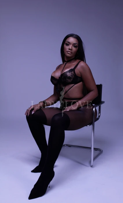 Escort Model photos Sammy