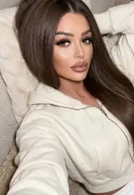 Escort Model photos Tina