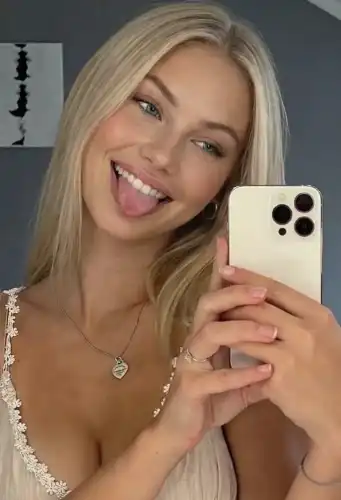 Escort Model kristina Photos