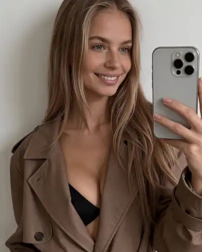 Escort Model Candy Photos