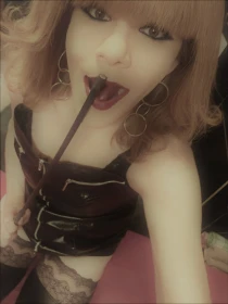 Фотографии – эскорт-модель для секса Trans CZECH  Lind@ Prague