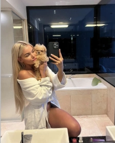 Escort Model photos VANESSA