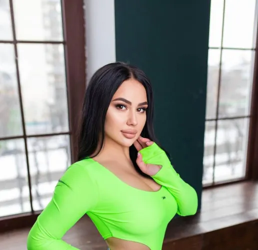 Escort Model Alena Photos