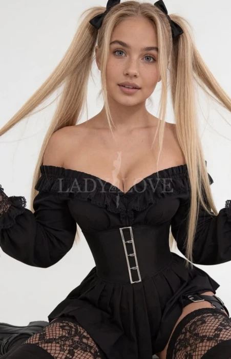Escort Model photos Candy