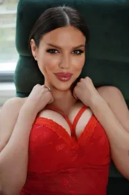 Escort Model photos Ksenia