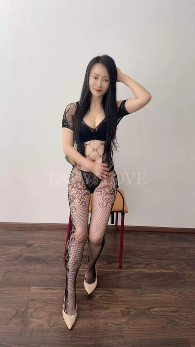 Escort Model photos Rosa