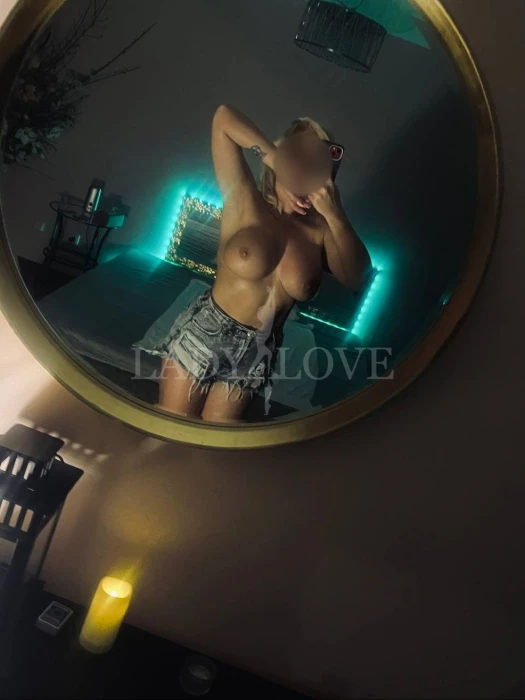Jasmin VIP Secret Massage – Erotic massage in Prague