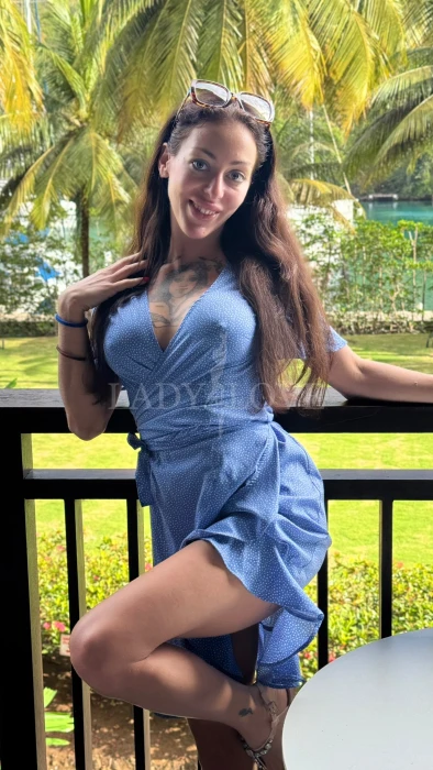 Фотографии – эскорт-модель для секса Alia Star