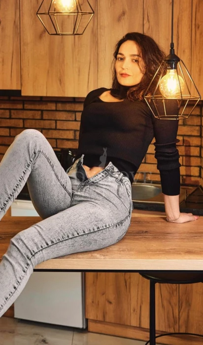 Escort Model photos Stella
