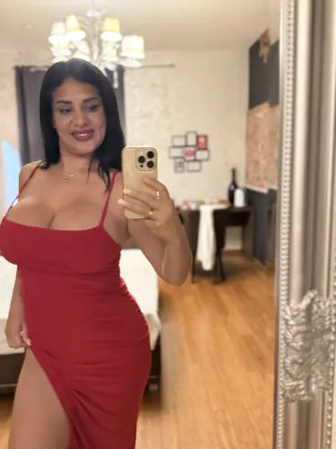 Escort Model Bianka Photos