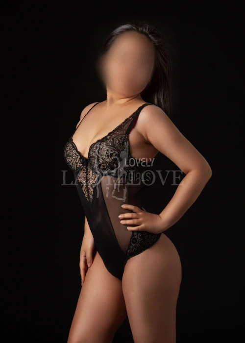 Escort Model photos Kim