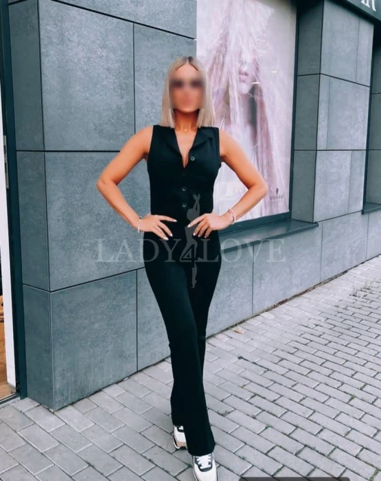 Фотографии – эскорт-модель для секса Češka Laura