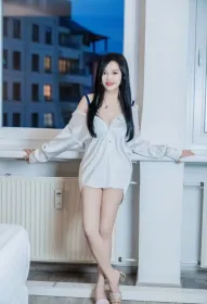 Фотографии – эскорт-модель для секса Lan