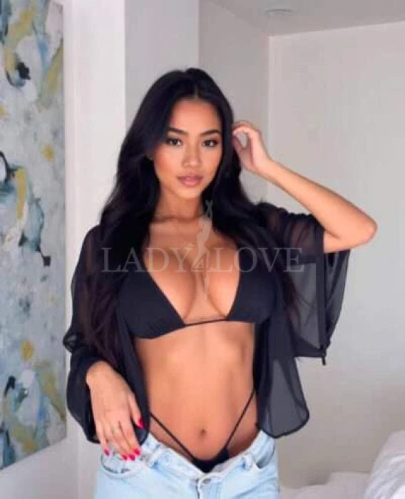 Escort Model photos Ali
