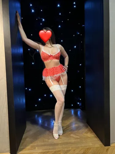 Escort Model for Sex Nicole Photos